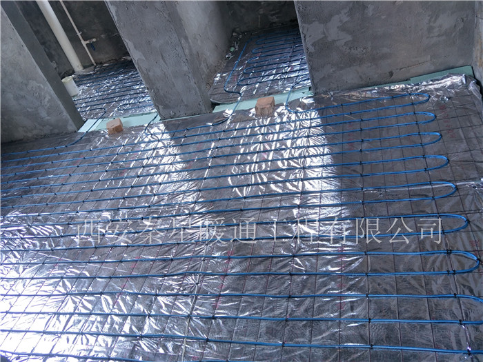 別墅電地暖安裝